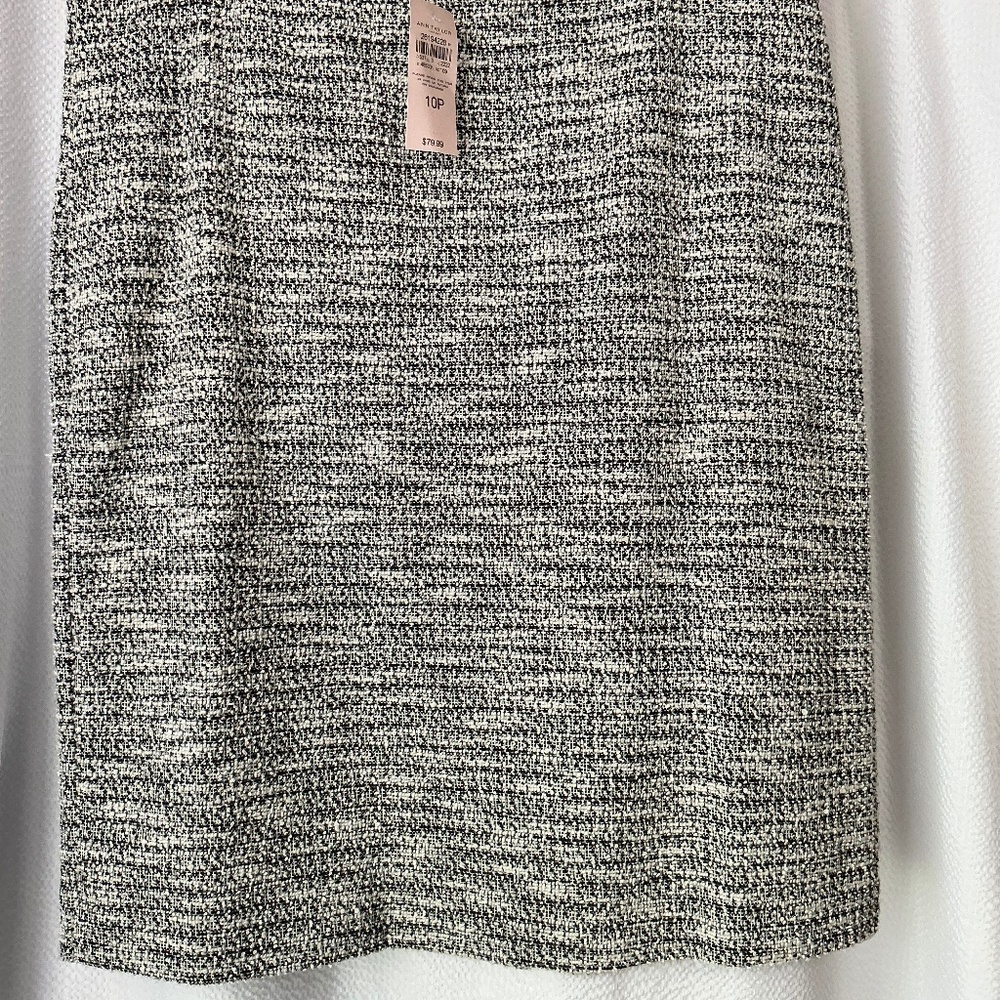 Lined boucle style skirt